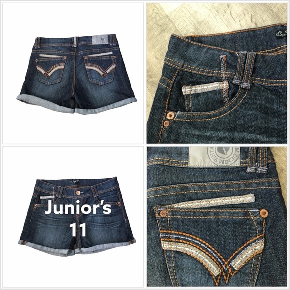 Junior's Sequin Hearts 11 L Large Navy Blue Jeans Denim Shorts Rolled Hem NWOT - Picture 1 of 8